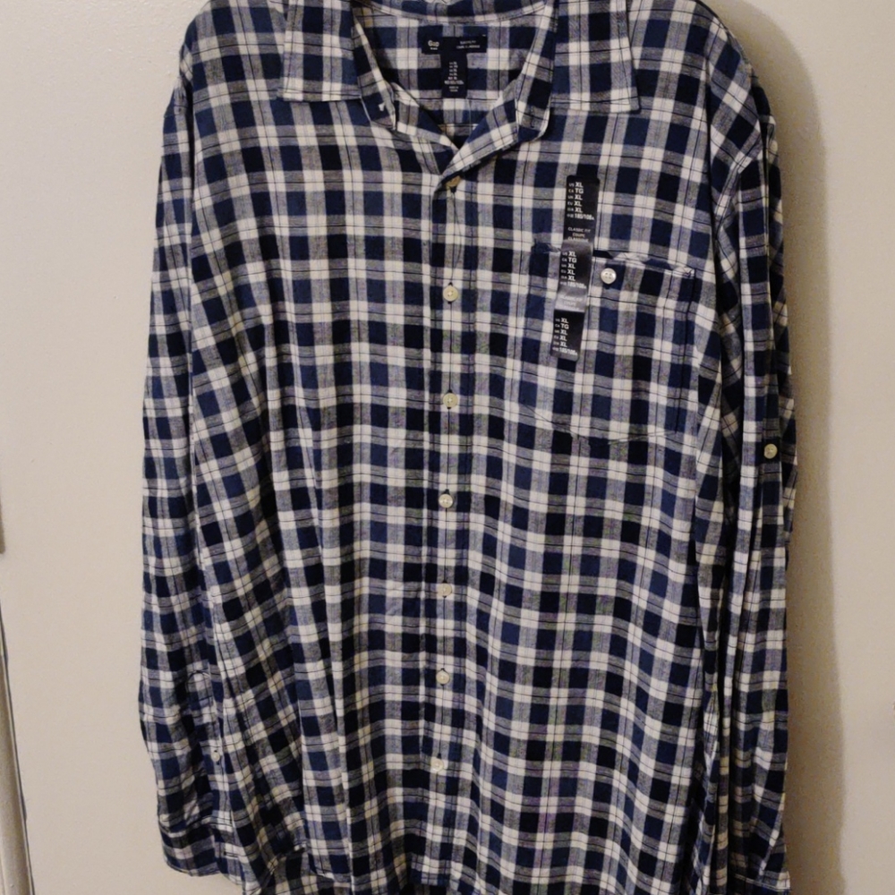 Gap long sleeve plaid shirt
